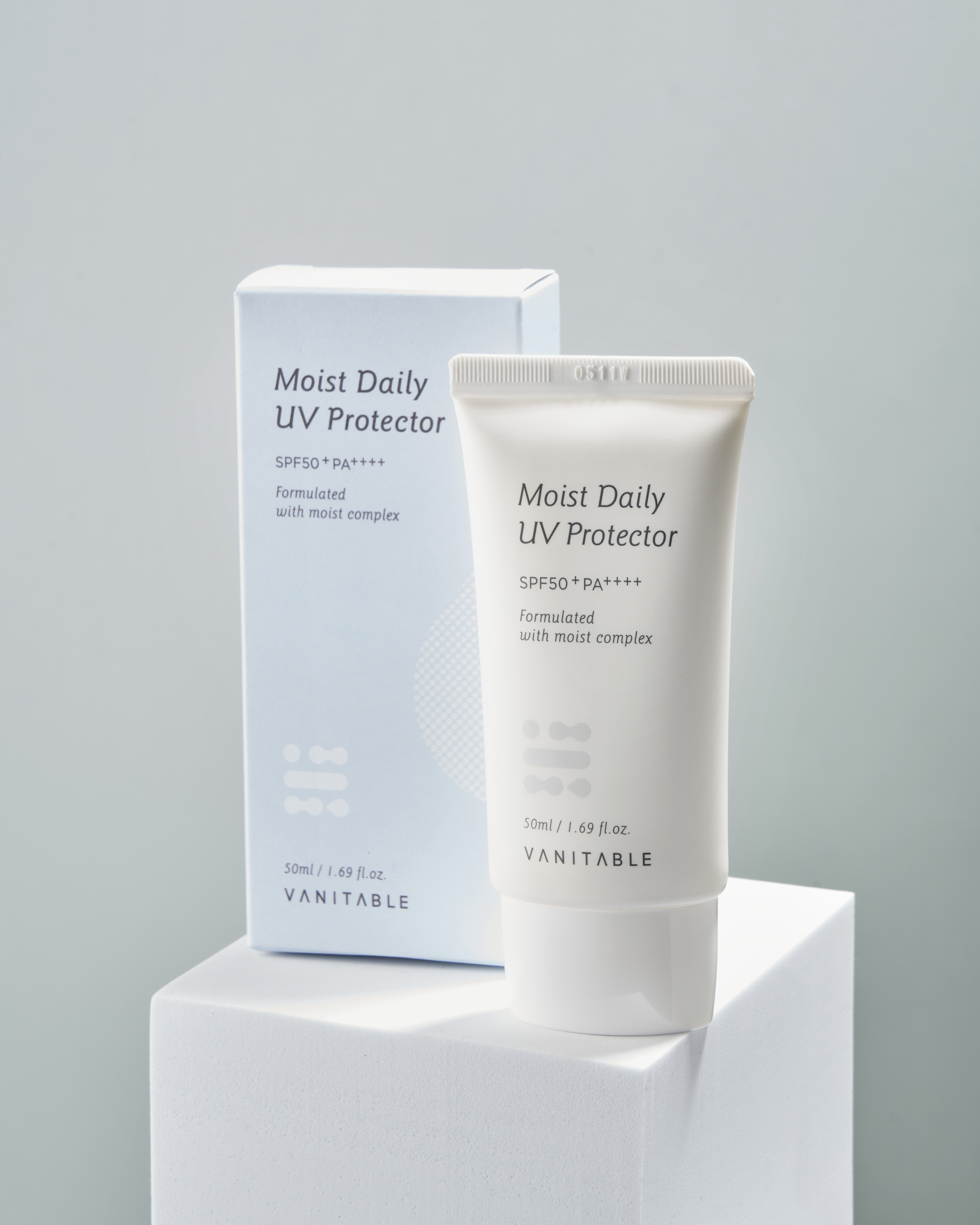 Moist Daily UV Protector that moisturizes the skin
